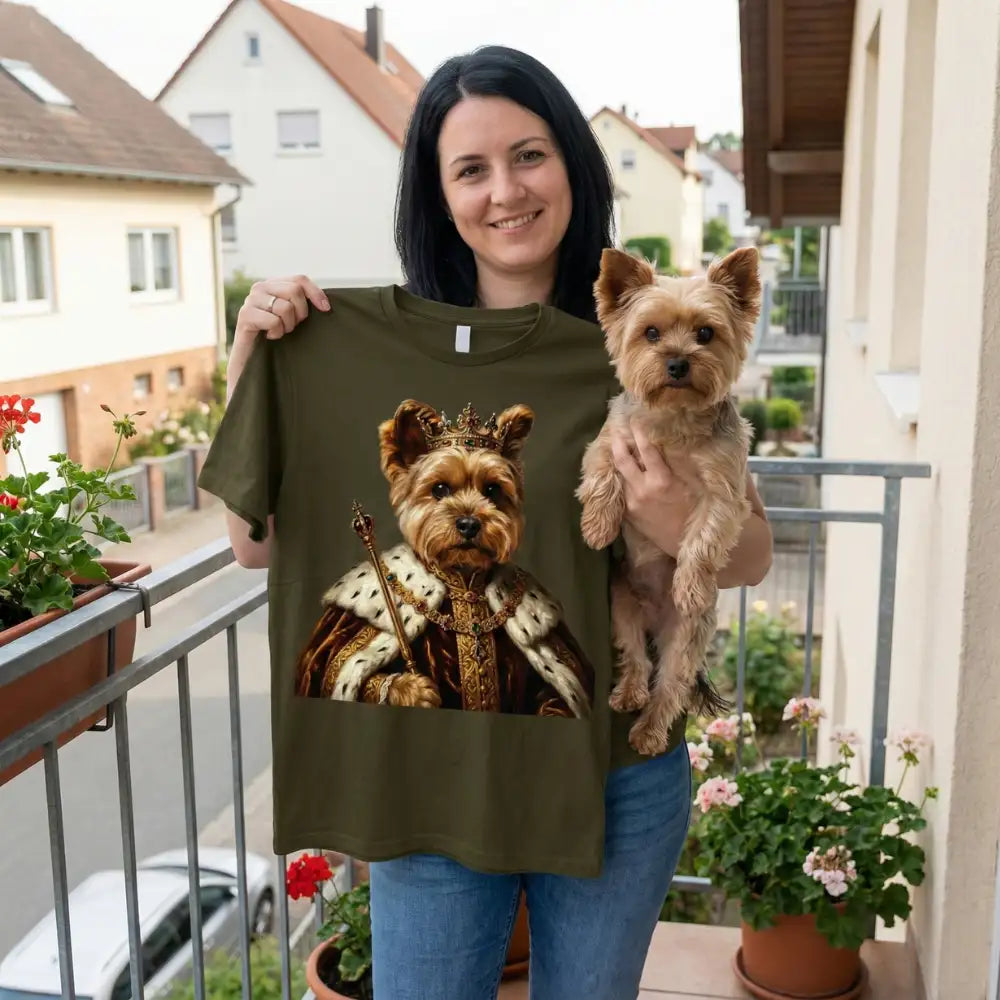 AI Design T-Shirt – Your pet in a royal portrait