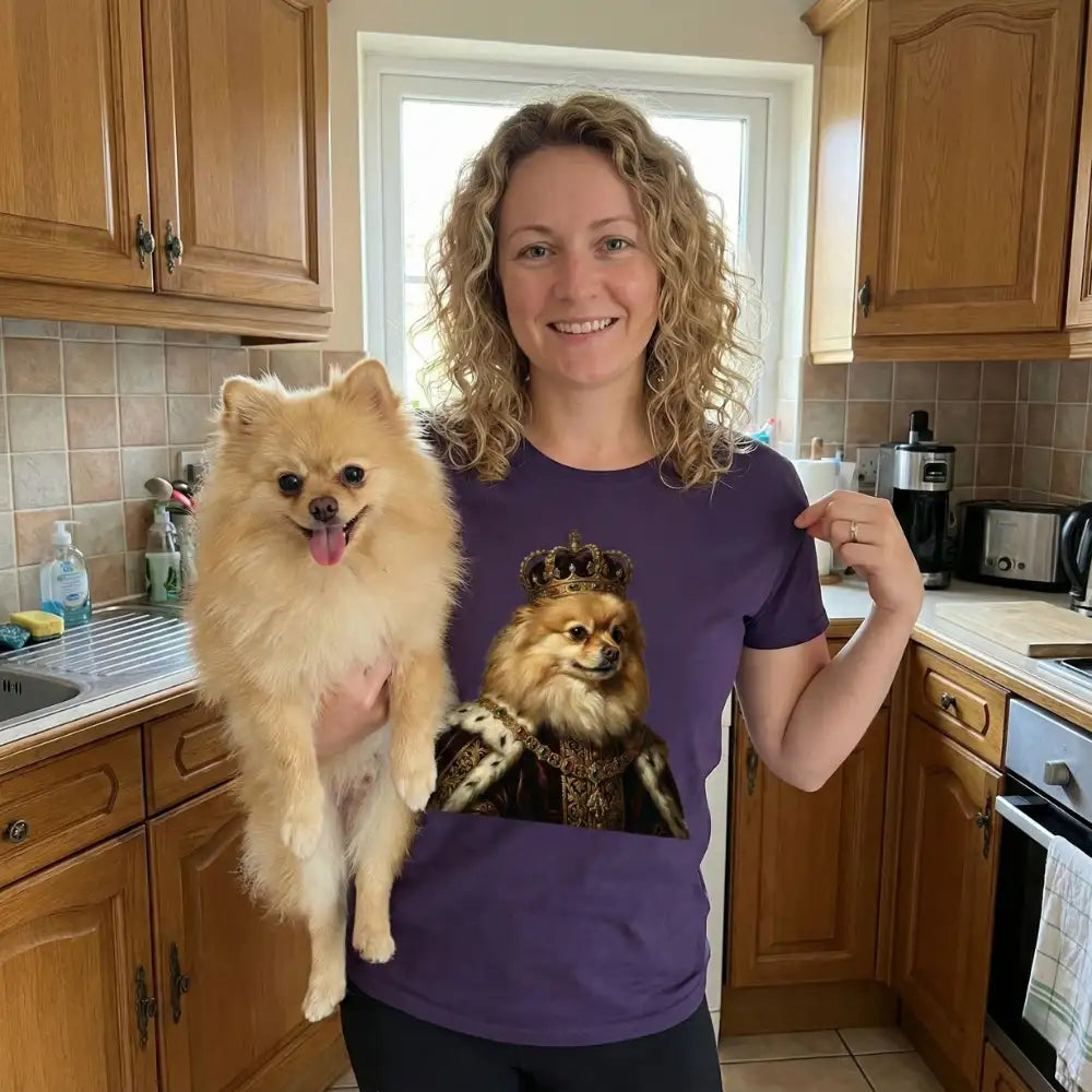 AI Design T-Shirt – Your pet in a royal portrait